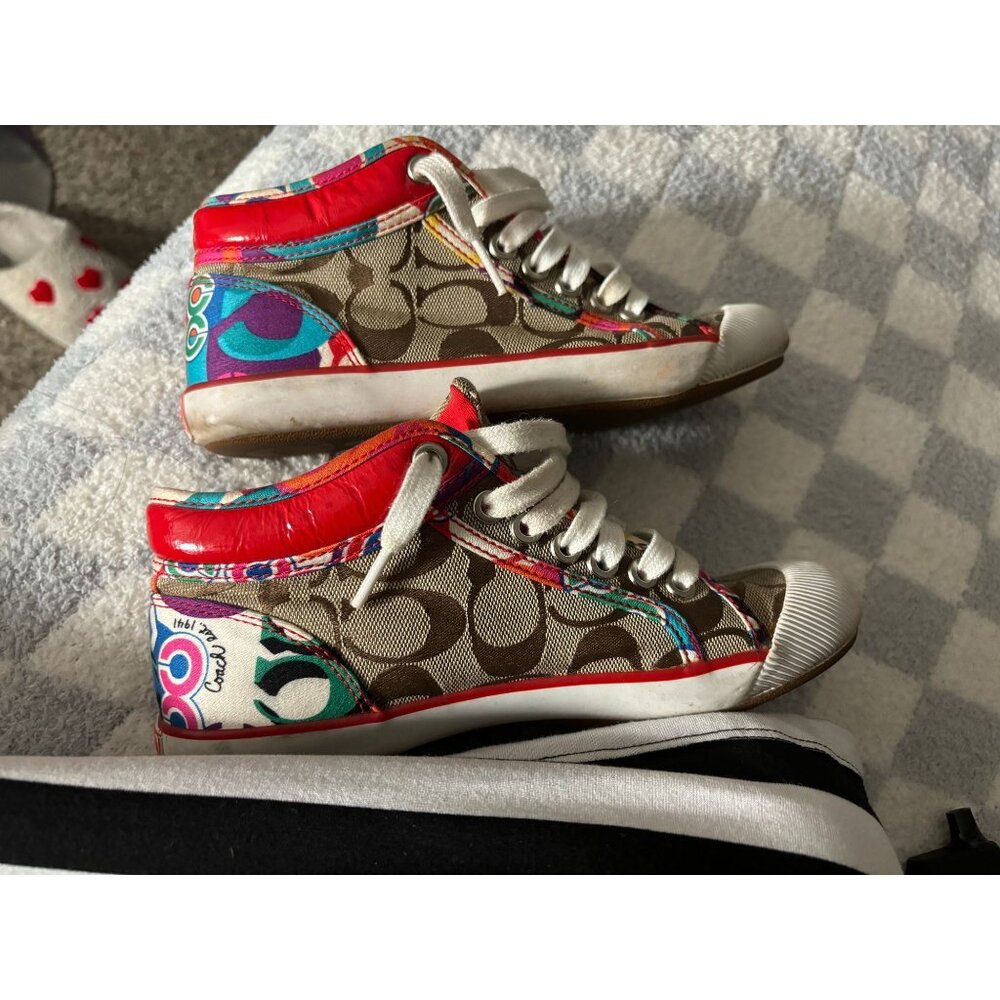 Coach Zorra canvas sneakers in the signature C logo pattern y2k preppy size 5